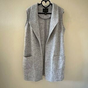 Tahari Heather Gray Wool Blend Open Front Sweater Vest Size M